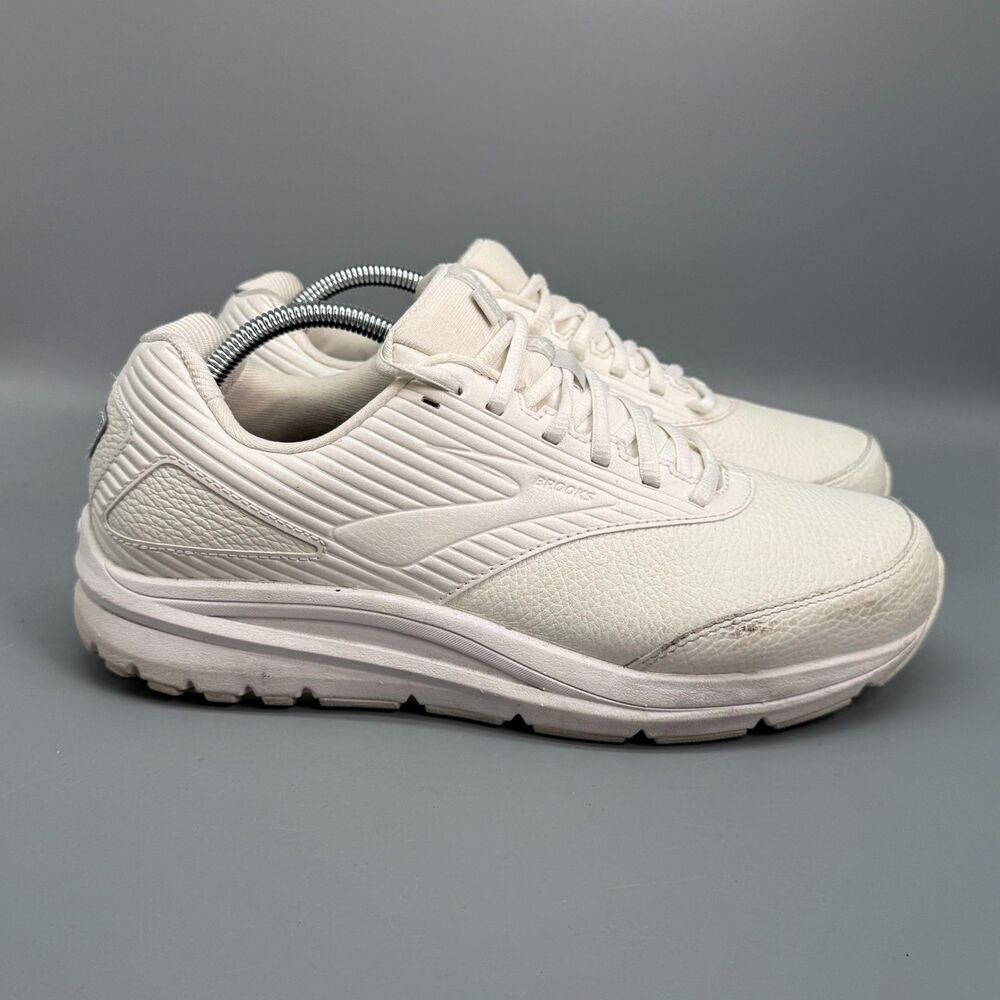 Brooks Addiction Walker 2 Women's 11 White Lace-Up Low Top Running Sneakers